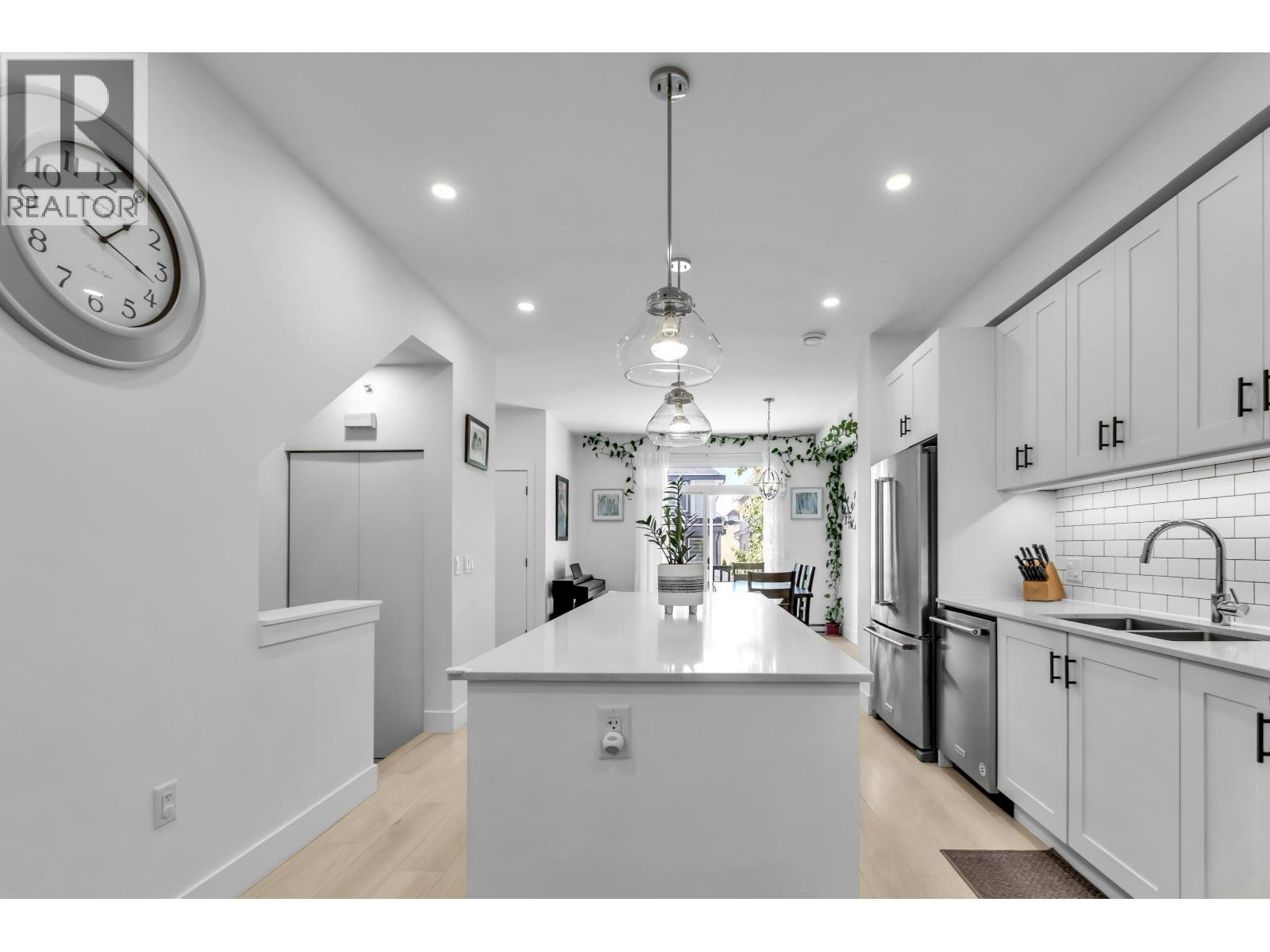 12-24021 110 Avenue, Maple Ridge, BC, V2W 0J9 - 9