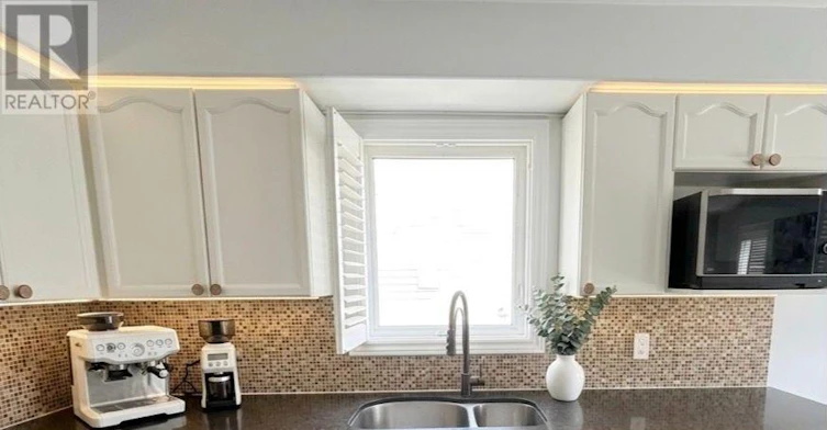 77 Reddenhurst Crescent, Georgina, ON, L4P 4G1 - 5