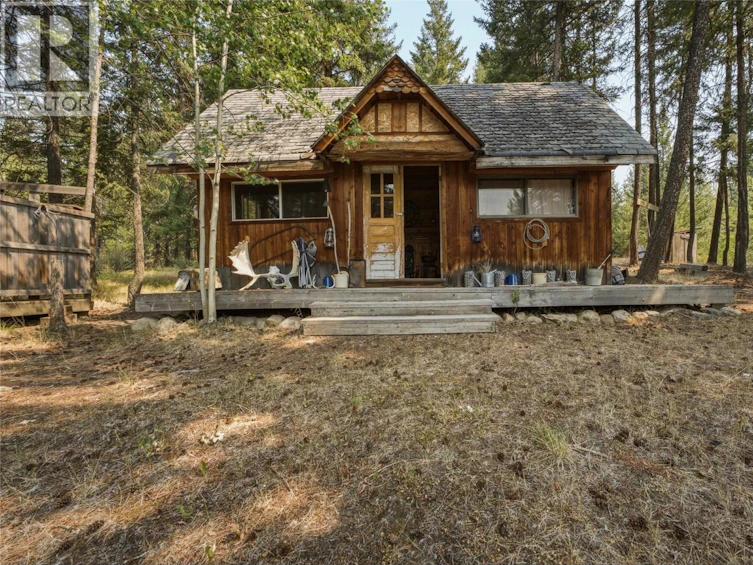 6716 Karjula Road, Falkland, BC, V0E 1W1 - 2
