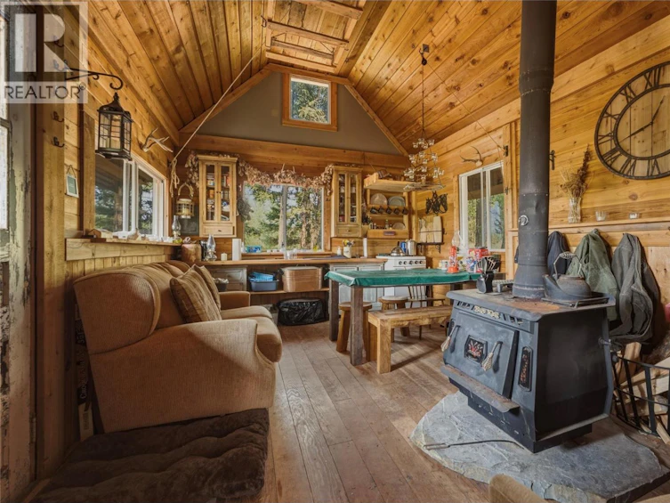 6716 Karjula Road, Falkland, BC, V0E 1W1 - 8