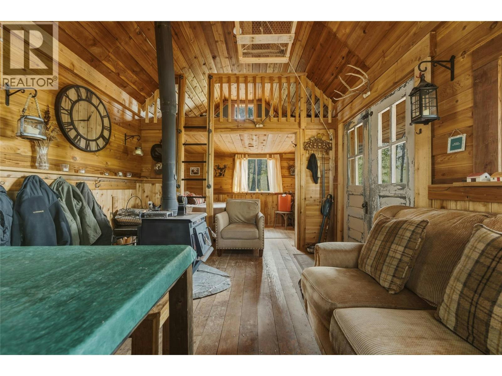6716 Karjula Road, Falkland, BC, V0E 1W1 - 6