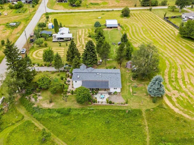896 Mchardy Road - 4