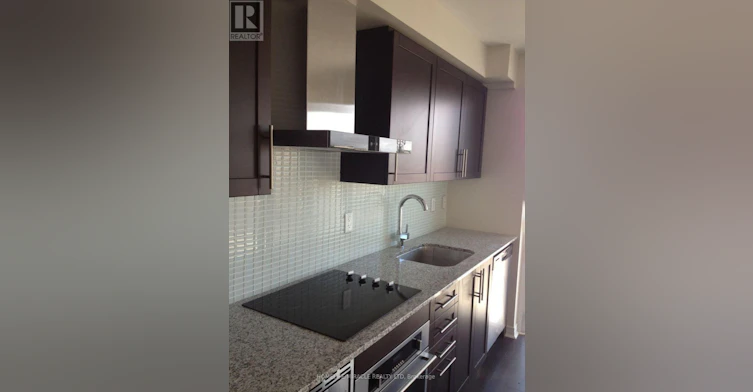 709-352 Front St WEST, Toronto, ON, M5V 0K3 - 4