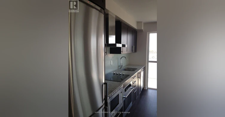 709-352 Front St WEST, Toronto, ON, M5V 0K3 - 5