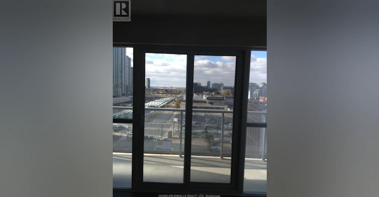 709-352 Front St WEST, Toronto, ON, M5V 0K3 - 9