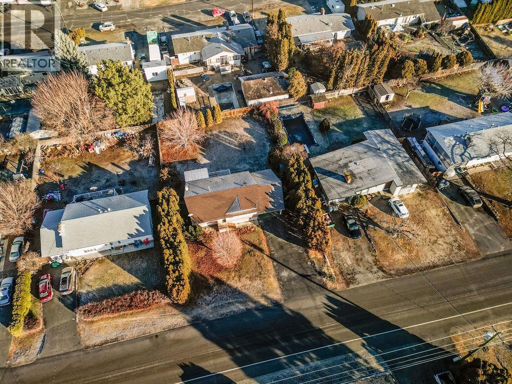 2310 Greenfield Avenue, Kamloops, BC, V2B 4P4 - 31