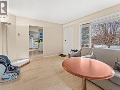 2310 Greenfield Avenue - 5