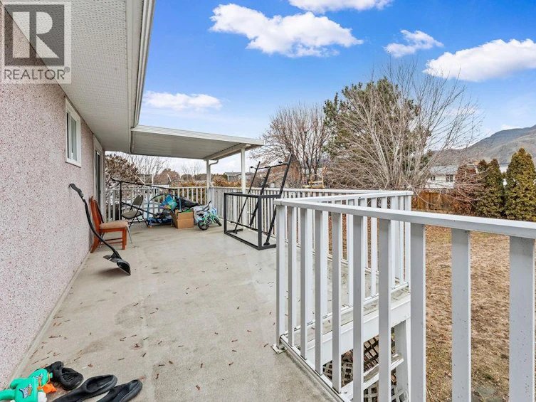 2310 Greenfield Avenue, Kamloops, BC, V2B 4P4 - 18