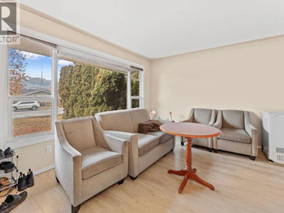 2310 Greenfield Avenue - 3