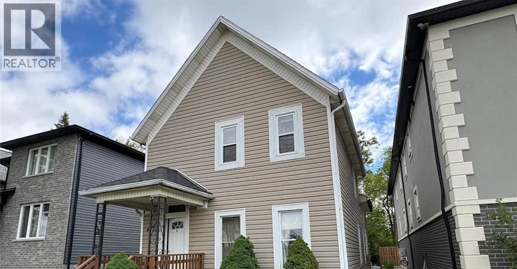 454 Crawford, Windsor, ON, N9A 5C4 - 3