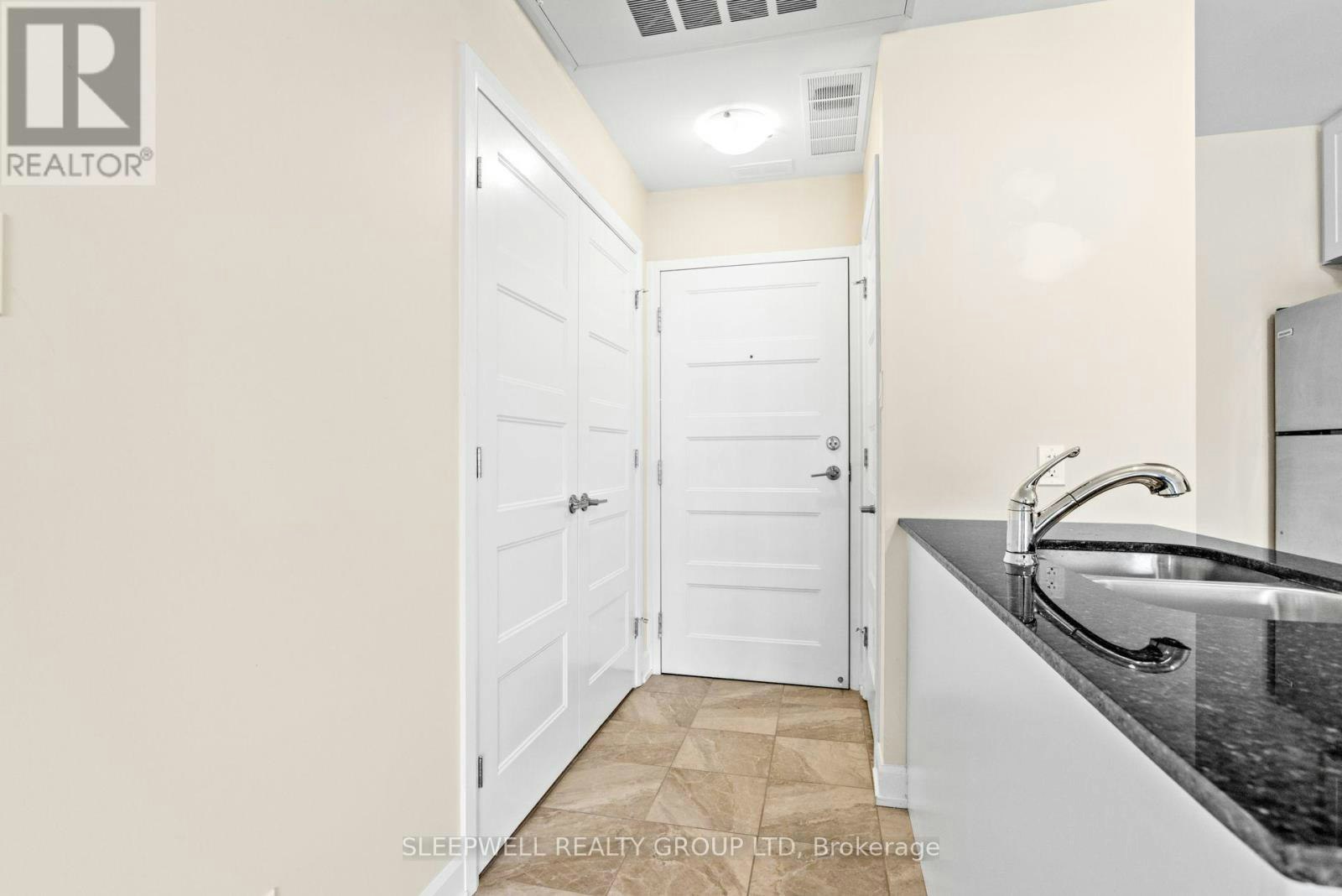 204-377 Solstice Crescent, Russell, ON, K0A 1W1 - 2
