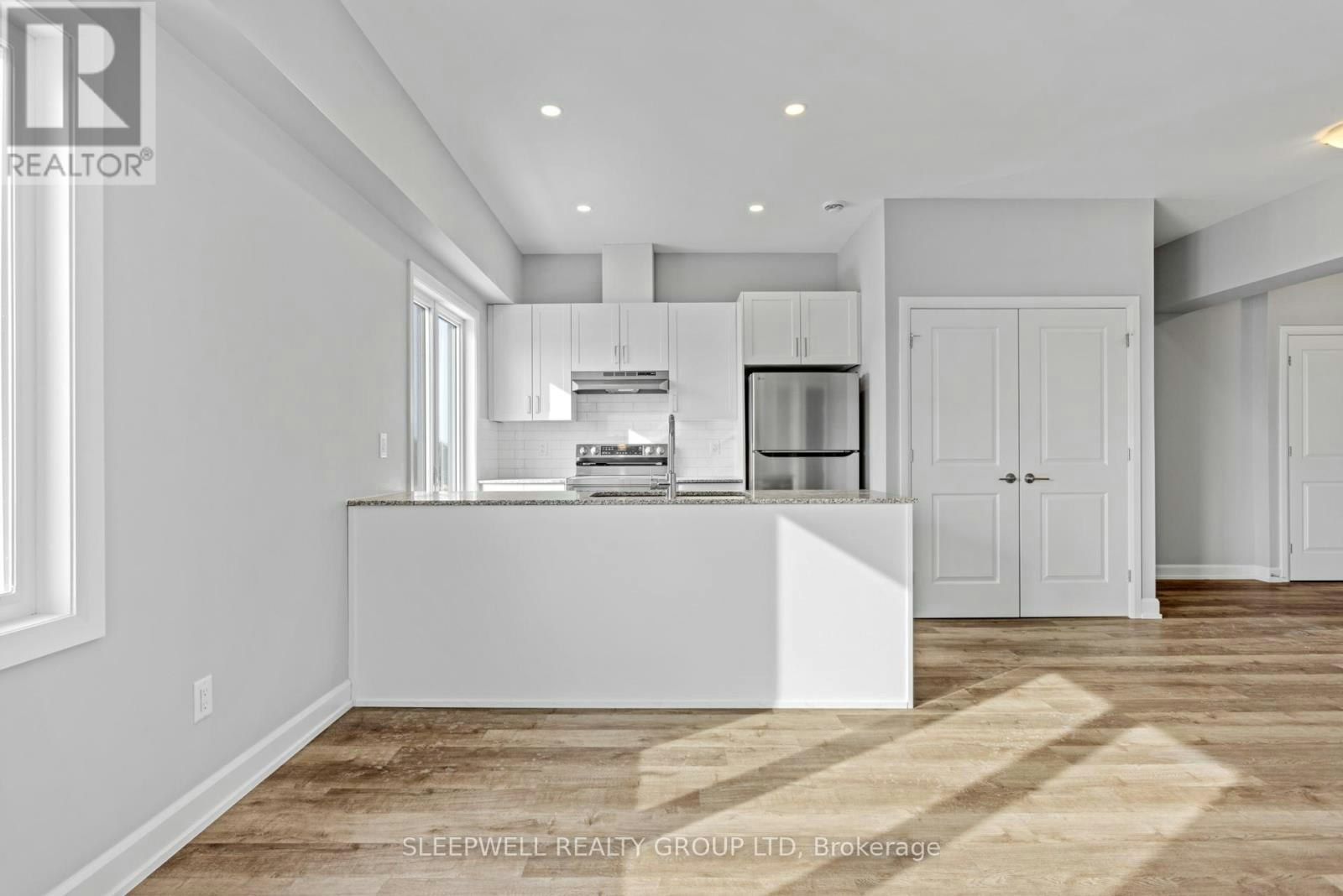 305-979 Russell Road NORTH, Russell, ON, K4R 0L9 - 9