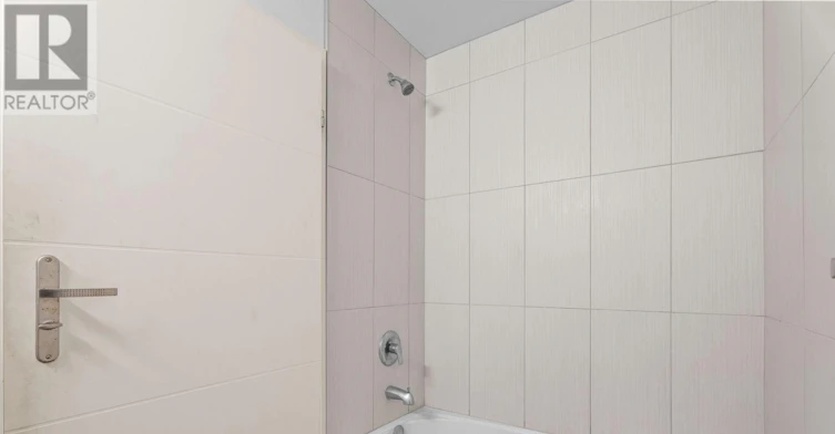 109-251 Hemlock Street, Waterloo, ON, N2L 0H2 - 12