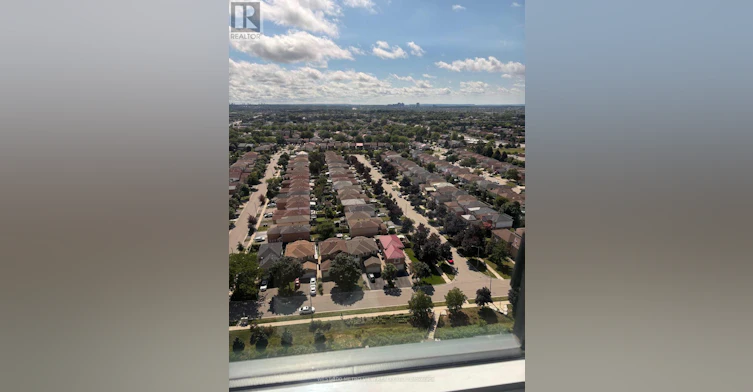 2012-4055 Parkside Village Drive, Mississauga, ON, L5B 0K8 - 10