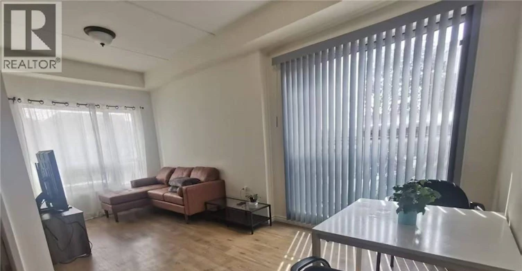 H303-275 Larch Street, Waterloo, ON, N2L 0J5 - 4