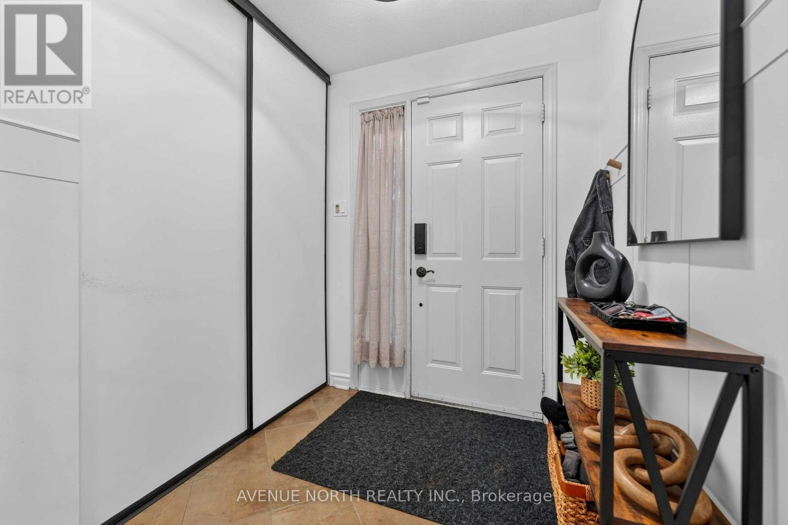 678 Thicket Way, Ottawa, ON, K4A 3B2 - 2