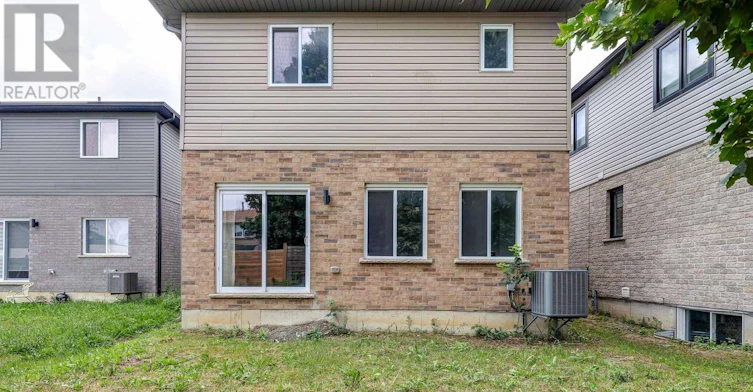 127 Marconi Court, London, ON, N5V 0C9 - 11