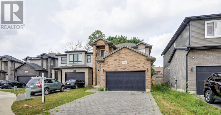 127 Marconi Court, London, ON, N5V 0C9 - 4
