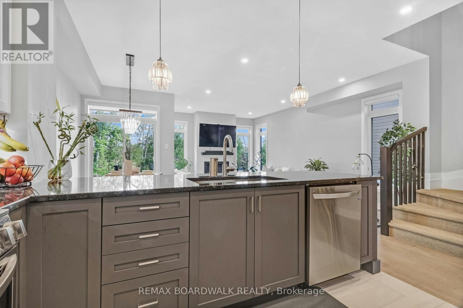 232 Bristol Crescent, Kemptville, ON, K0G 1J0 - 8