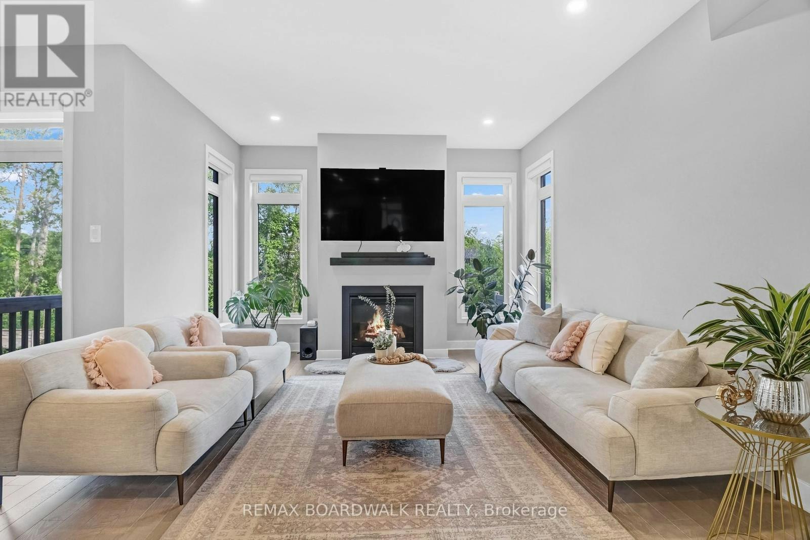 232 Bristol Crescent, Kemptville, ON, K0G 1J0 - 4