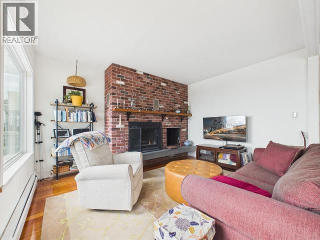 5370 Laburnum Avenue, Powell River, BC - 13