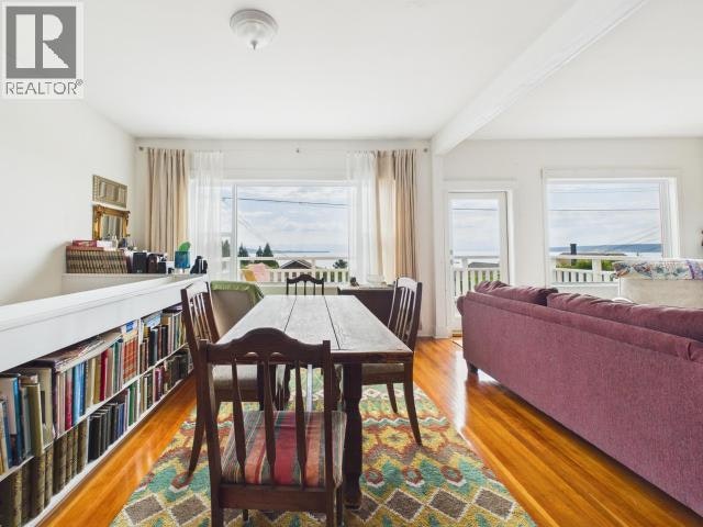 5370 Laburnum Avenue, Powell River, BC - 11