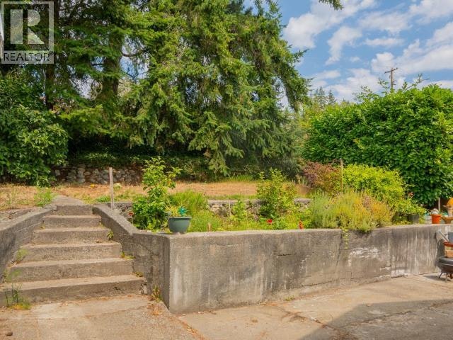 5370 Laburnum Avenue, Powell River, BC - 37