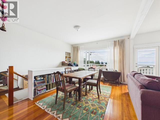 5370 Laburnum Avenue - 3