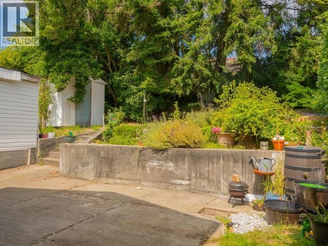 5370 Laburnum Avenue, Powell River, BC - 36