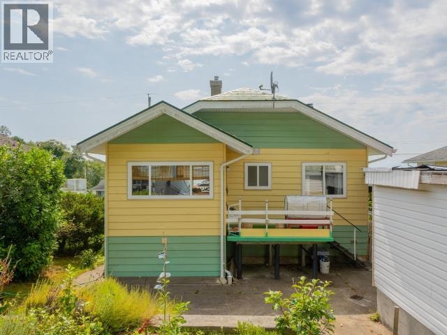 5370 Laburnum Avenue, Powell River, BC - 39