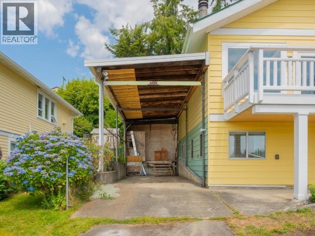5370 Laburnum Avenue, Powell River, BC - 34