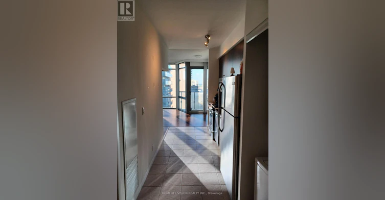 2107-832 Bay Street, Toronto, ON, M5S 1Z6 - 7