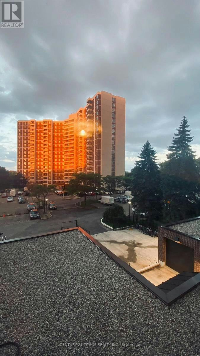 311-10 Edgecliffe Golfway, Toronto, ON, M3C 3A3 - 7