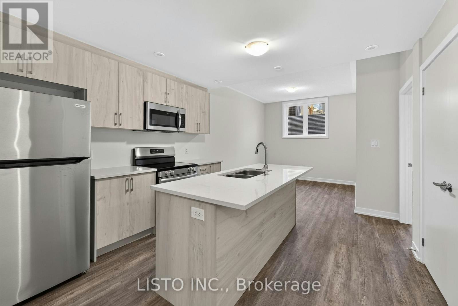 106B-106 Ziibi Way, Clarington, ON, L1B 0W5 - 8