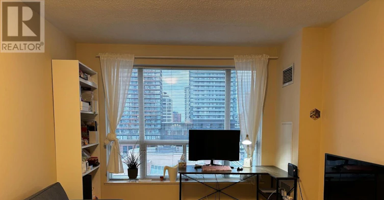 1001-887 Bay Street, Toronto, ON, M5S 3K4 - 4
