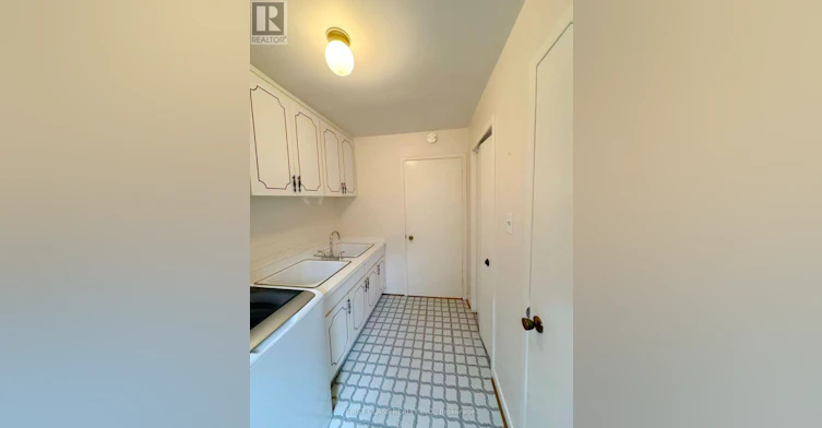 LOWER UNIT-1353 Myron Drive, Mississauga, ON, L5E 2N5 - 5