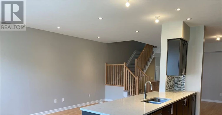 718 Guardian Grove, Ottawa, ON, K1X 0B2 - 14