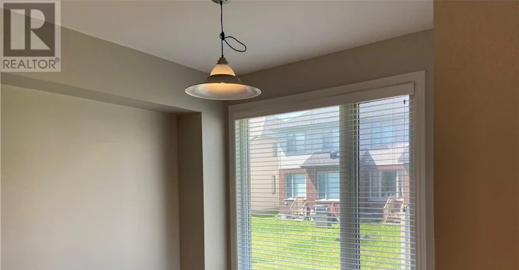 718 Guardian Grove, Ottawa, ON, K1X 0B2 - 12