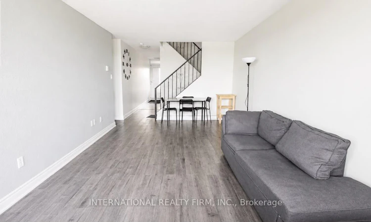 308-40 Sunny Glenway