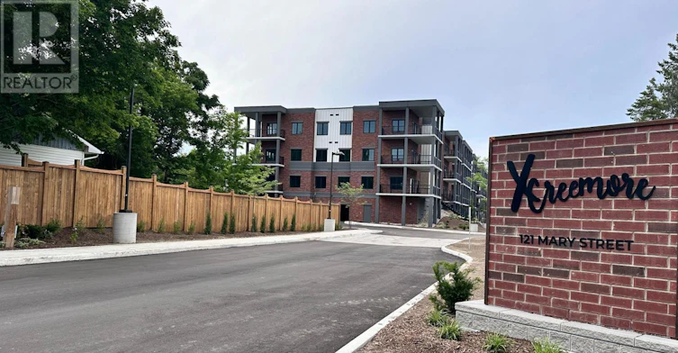 306-121 Mary Street, Clearview, ON, L0M 1G0 - 2