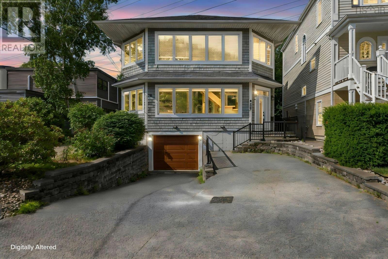 925 Winwick Road, Halifax, NS, B3H 4L5
