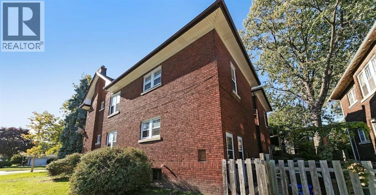 1596 Victoria, Windsor, ON, N8X 1P5 - 4