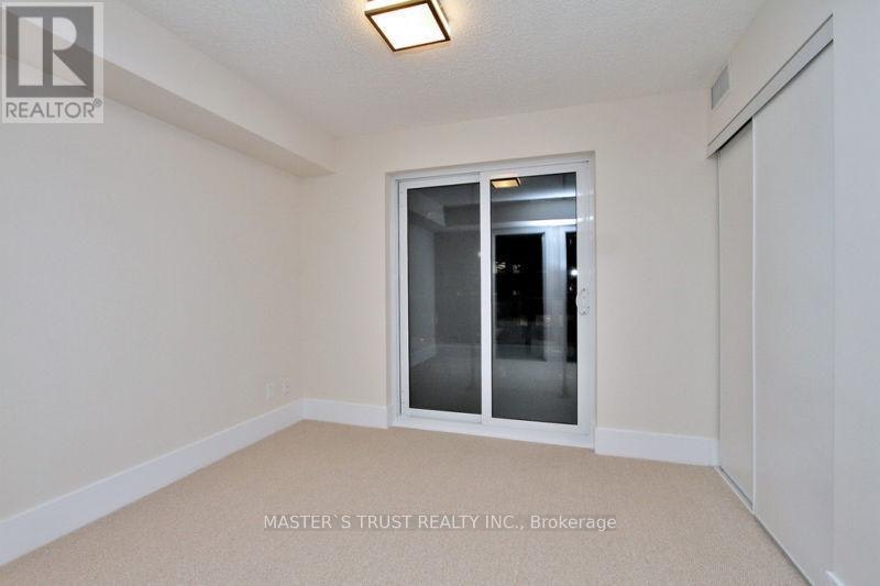 1004-300 Front Street W, Toronto, ON, M5V 0E9 - 4