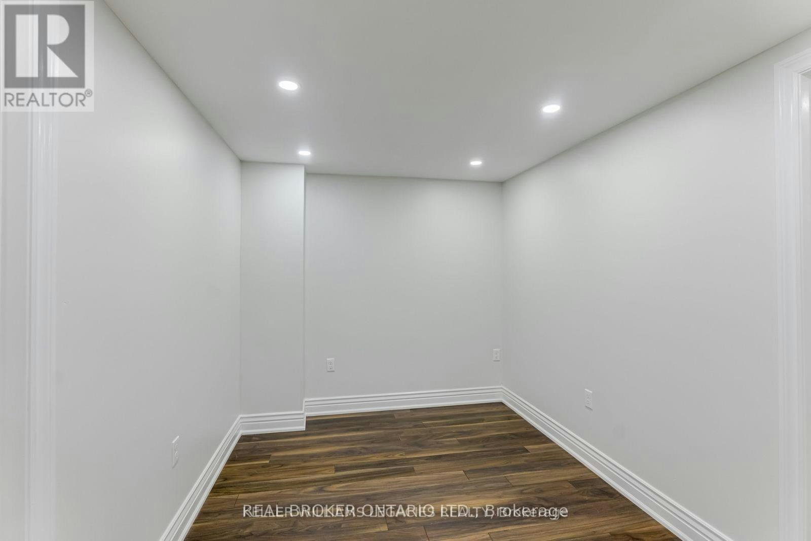 47 Rotary Drive, Toronto, ON, M1B 2J2 - 33