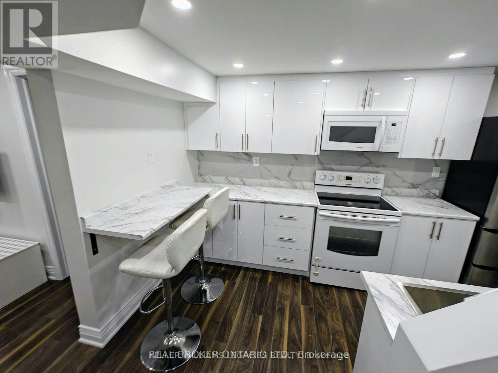 47 Rotary Drive, Toronto, ON, M1B 2J2 - 30