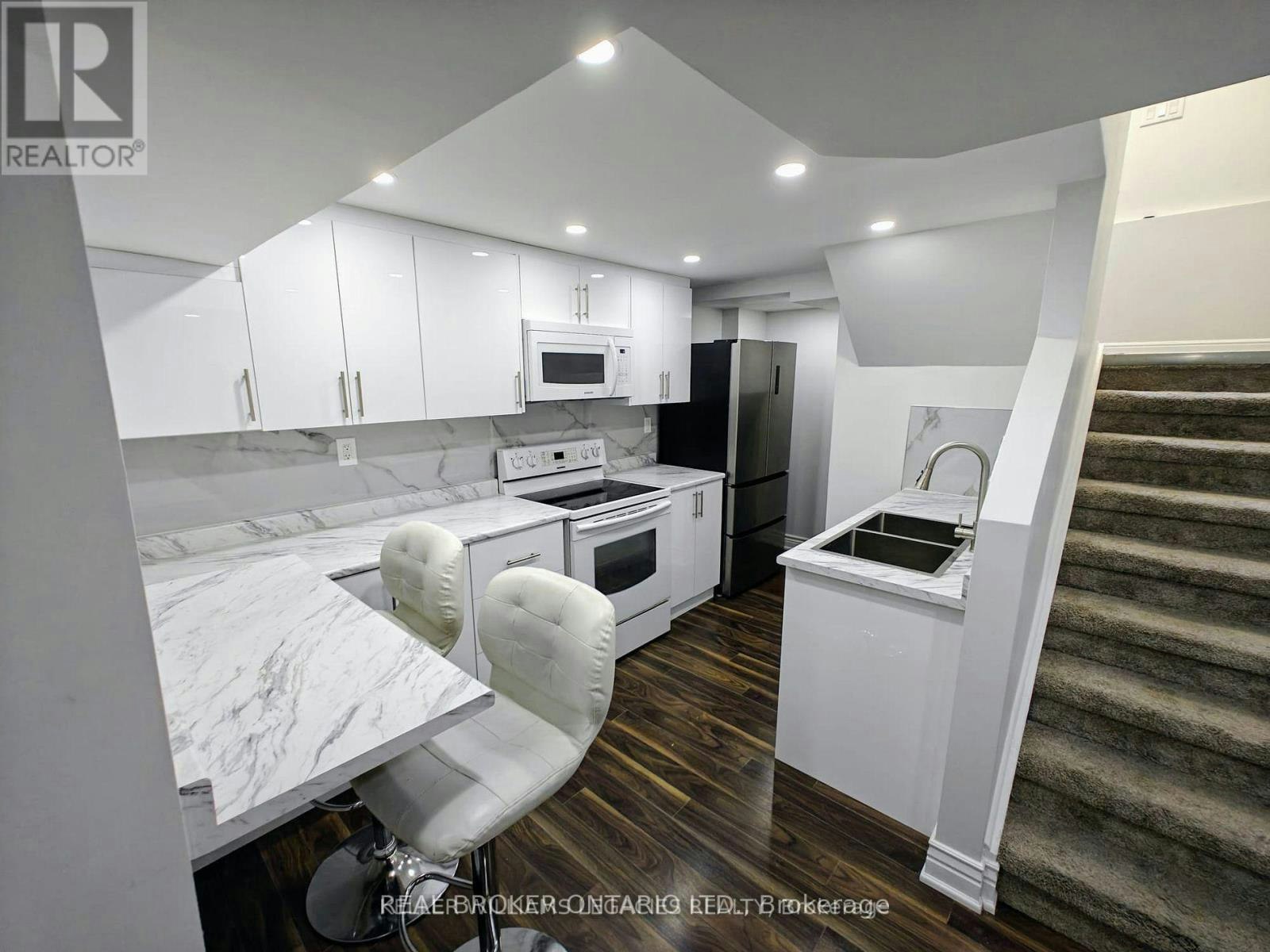 47 Rotary Drive, Toronto, ON, M1B 2J2 - 31