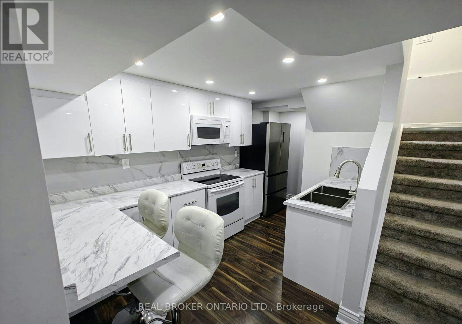 47 Rotary Drive, Toronto, ON, M1B 2J2 - 12