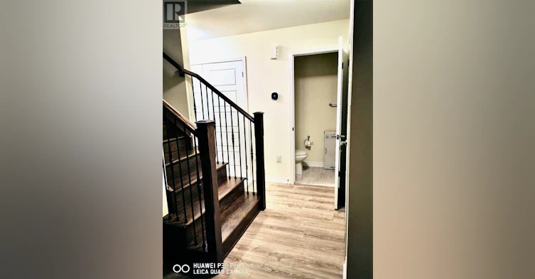 132 Christopher Road, Oakville, ON, L6H 0Y2 - 3