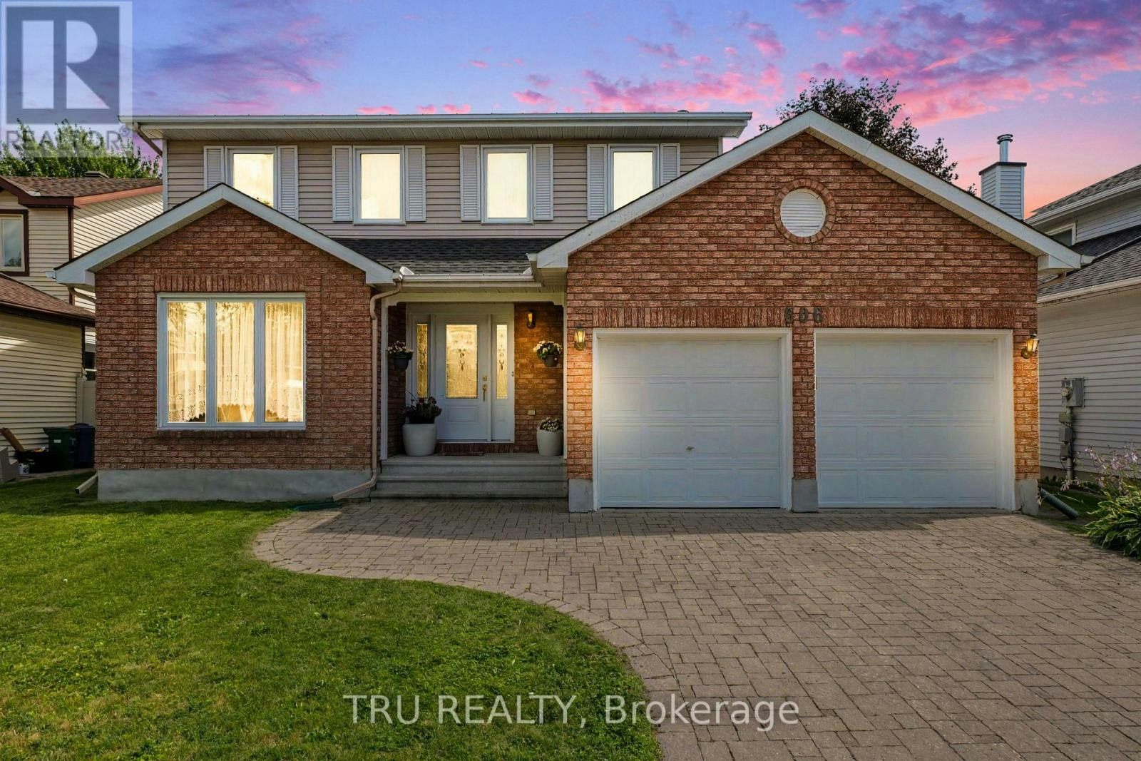 606 Chenier Way, Ottawa, ON, K4A 1R1