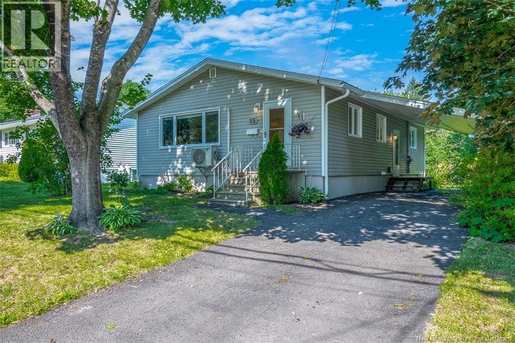15 Lorne Street, Fredericton, NB, E3B 2Y6
